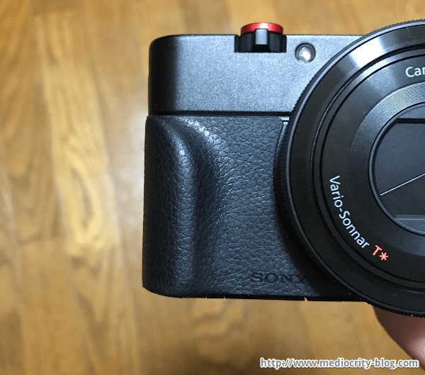 SONY - SONY 高級コンデジ RX100  純正アクセつき 高級コンデジRX100と一緒に買ったアクセサリー4選|あなた好みの