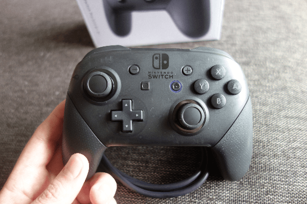 レビュー】ニンテンドースイッチの純正プロコントローラーを使ってみた