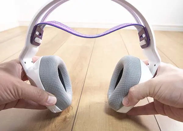 4色展開】ロジクールG733ヘッドセットレビュー｜フィット感が