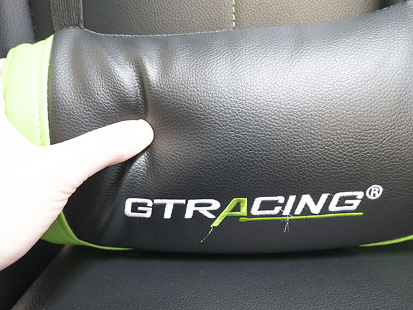 GTRacingのランバーサポート